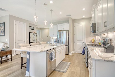 Casa en venta en Sarasota, Florida, 4 dormitorios, 281.31 m2 № 1736627 - foto 9