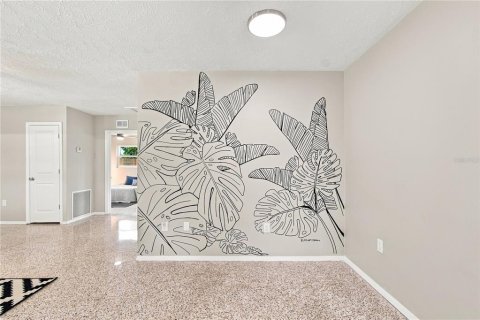 Villa ou maison à louer à Sarasota, Floride: 3 chambres, 113.34 m2 № 2388515 - photo 13