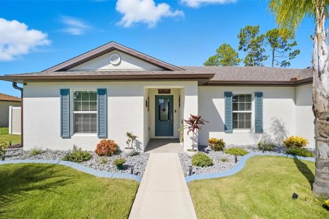 House in Palm Coast, Florida 3 bedrooms, 135.92 sq.m. № 1898645 - photo 3