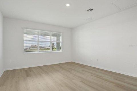 House in Palmetto, Florida 4 bedrooms, 262.91 sq.m. № 2208324 - photo 2
