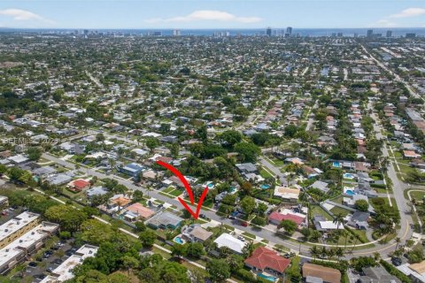 House in Pompano Beach, Florida 3 bedrooms, 98.94 sq.m. № 2063170 - photo 23