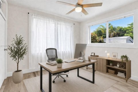 House in Pompano Beach, Florida 3 bedrooms, 98.94 sq.m. № 2063170 - photo 11