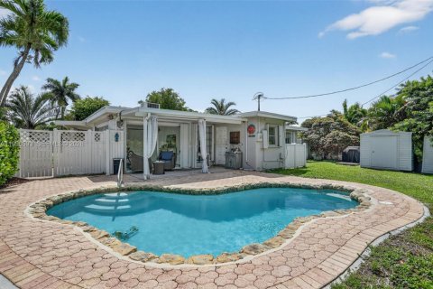 House in Pompano Beach, Florida 3 bedrooms, 98.94 sq.m. № 2063170 - photo 16