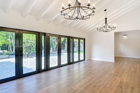 Villa ou maison à louer à Miami, Floride: 5 chambres № 1939172 - photo 4