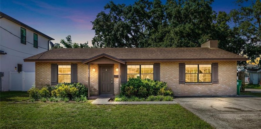 Casa en Tampa, Florida 3 dormitorios, 200.67 m2 № 1899293