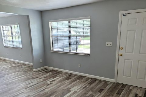 Casa en alquiler en Tampa, Florida, 3 dormitorios, 200.67 m2 № 1899293 - foto 18