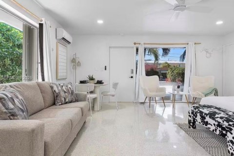 Immobilier commercial à vendre à Hollywood, Floride: 341.32 m2 № 2192010 - photo 17