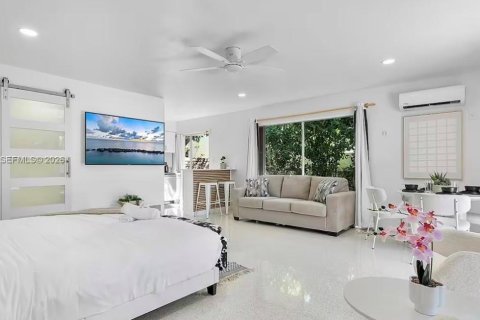 Immobilier commercial à vendre à Hollywood, Floride: 341.32 m2 № 2192010 - photo 9