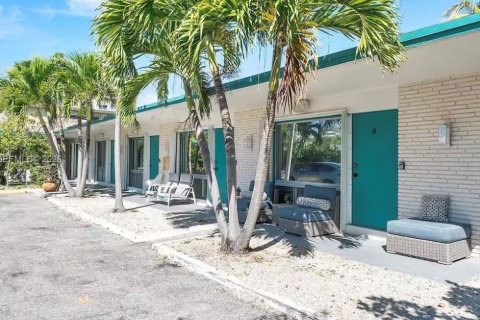 Immobilier commercial à Hollywood, Floride 341.32 m2 № 2192010