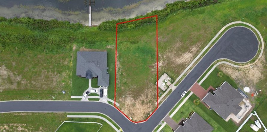 Terreno en Auburndale, Florida № 1721487