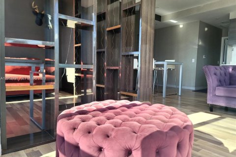 Copropriété à louer à Miami, Floride: 1 chambre, 73.49 m2 № 2259923 - photo 10