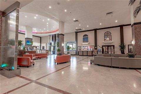 Copropriété à louer à Sunny Isles Beach, Floride: 38.09 m2 № 1978525 - photo 5