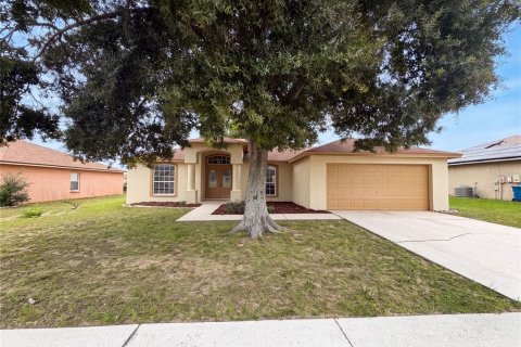 House in Lake Wales, Florida 3 bedrooms, 173.08 sq.m. № 2227817