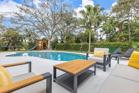 Villa ou maison à Miami, Floride 4 chambres, 183.2 m2 № 1998360