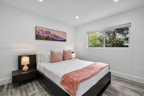 Villa ou maison à vendre à Miami, Floride: 4 chambres, 183.2 m2 № 1998360 - photo 14