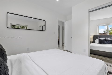Villa ou maison à vendre à Miami, Floride: 4 chambres, 183.2 m2 № 1998360 - photo 20