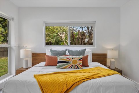 Villa ou maison à vendre à Miami, Floride: 4 chambres, 183.2 m2 № 1998360 - photo 18