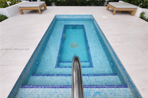 Condominio en alquiler en Miami, Florida, 1 dormitorio, 58.34 m2 № 2007581 - foto 24