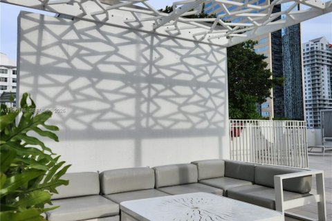 Condominio en alquiler en Miami, Florida, 1 dormitorio, 58.34 m2 № 2007581 - foto 25