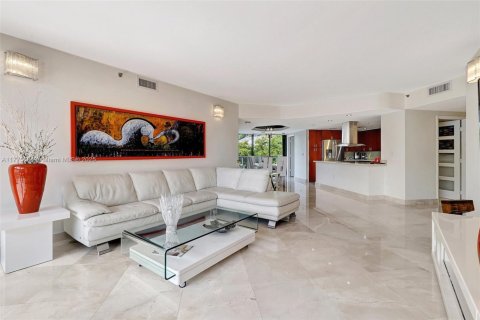 Condominio en venta en Aventura, Florida, 2 dormitorios, 170.94 m2 № 1868695 - foto 6