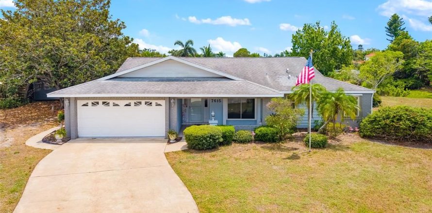 House in Bradenton, Florida 3 bedrooms, 171.59 sq.m. № 1765603