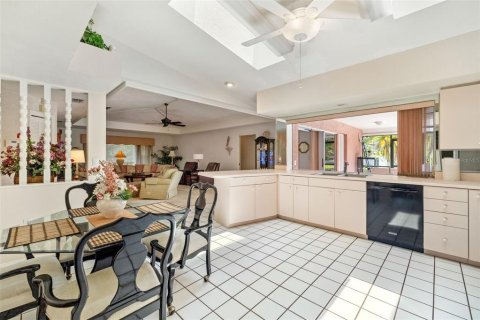 House in Bradenton, Florida 3 bedrooms, 171.59 sq.m. № 1765603 - photo 15