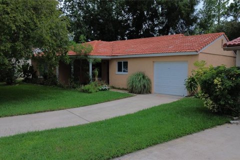 Villa ou maison à louer à Orlando, Floride: 2 chambres, 143.07 m2 № 2406350 - photo 28