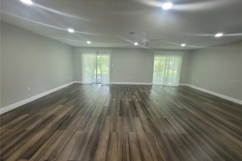 Villa ou maison à louer à Orlando, Floride: 2 chambres, 143.07 m2 № 2406350 - photo 3
