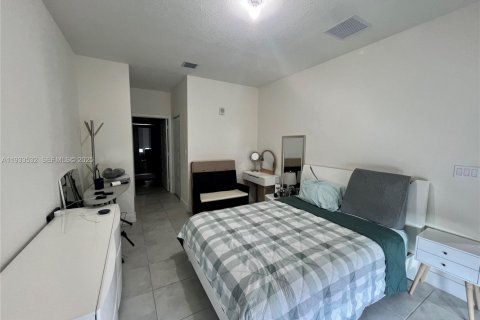 Снять в аренду кондоминиум в Дорал, Флорида 3 спальни, 104.42м2, № 1991987 - фото 11