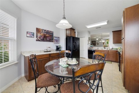 House in Clermont, Florida 3 bedrooms, 162.86 sq.m. № 1632001 - photo 11