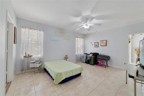 House in Clermont, Florida 3 bedrooms, 162.86 sq.m. № 1632001 - photo 12