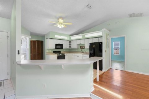 Casa en venta en Deltona, Florida, 3 dormitorios, 153.29 m2 № 1609003 - foto 12