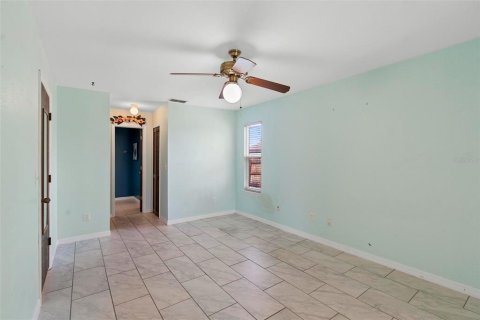 Casa en venta en Deltona, Florida, 3 dormitorios, 153.29 m2 № 1609003 - foto 18