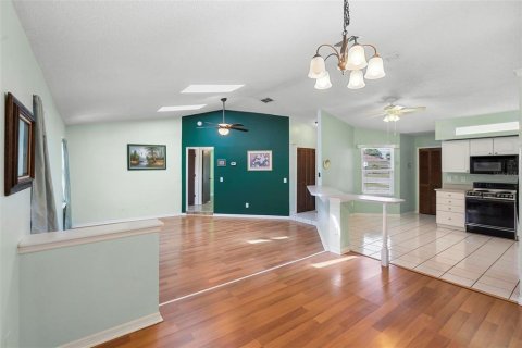 Casa en venta en Deltona, Florida, 3 dormitorios, 153.29 m2 № 1609003 - foto 8