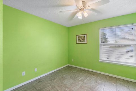 Casa en venta en Deltona, Florida, 3 dormitorios, 153.29 m2 № 1609003 - foto 28