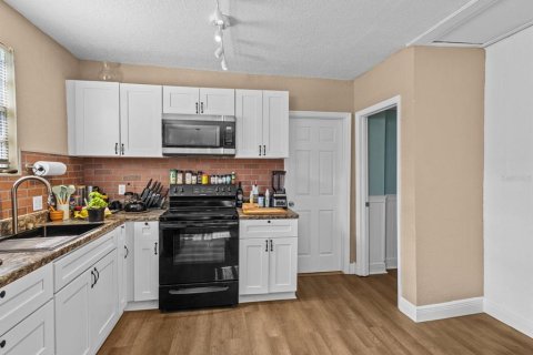 Casa en venta en Orlando, Florida, 3 dormitorios, 129.13 m2 № 1556303 - foto 11