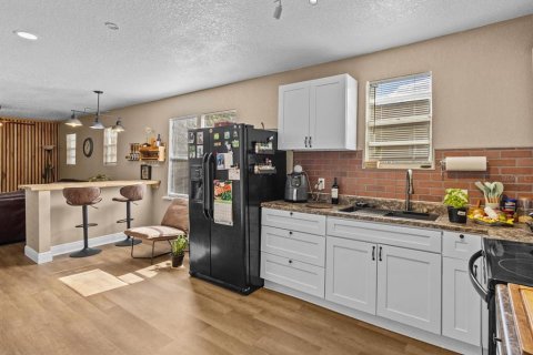 Casa en venta en Orlando, Florida, 3 dormitorios, 129.13 m2 № 1556303 - foto 10