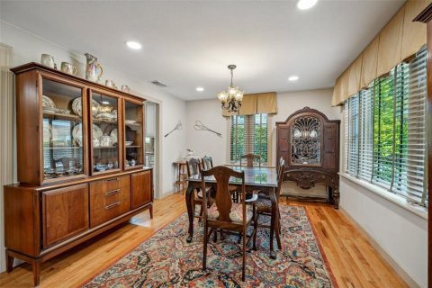 House in Orlando, Florida 3 bedrooms, 213.12 sq.m. № 2095656 - photo 13