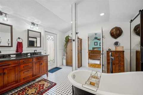 House in Orlando, Florida 3 bedrooms, 213.12 sq.m. № 2095656 - photo 22