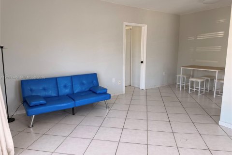 Apartment in Miami Beach, Florida 1 bedroom, 61.59 sq.m. № 2348635 - photo 8