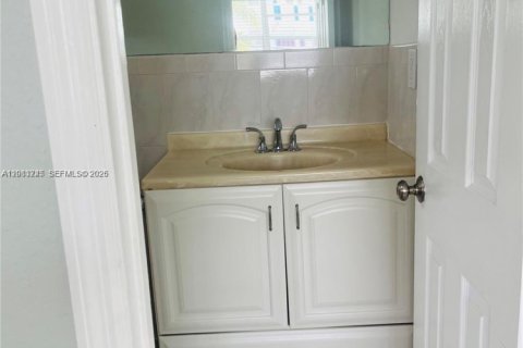Apartment in Miami Beach, Florida 1 bedroom, 61.59 sq.m. № 2348635 - photo 14