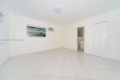 Apartment in Miami Beach, Florida 1 bedroom, 61.59 sq.m. № 2348635 - photo 9