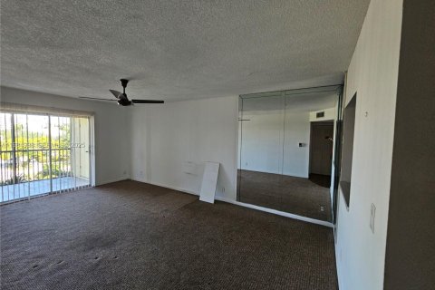Copropriété à vendre à Pompano Beach, Floride: 1 chambre, 62.71 m2 № 1993071 - photo 7