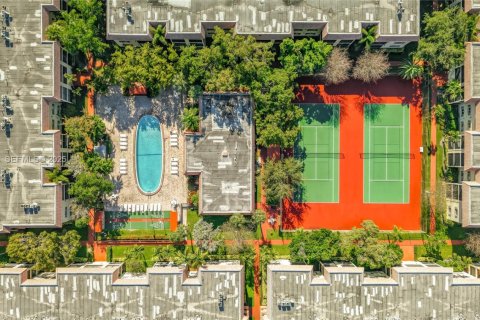 Copropriété à vendre à Pompano Beach, Floride: 1 chambre, 62.71 m2 № 1993071 - photo 24