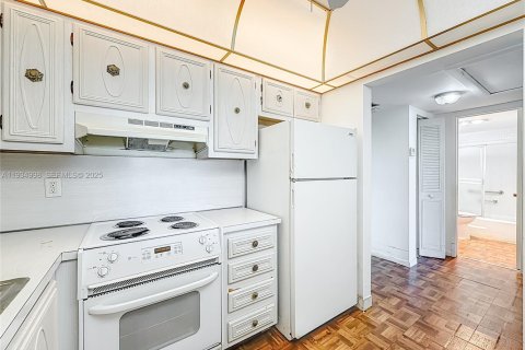 Copropriété à vendre à Pompano Beach, Floride: 1 chambre, 62.71 m2 № 1993071 - photo 8