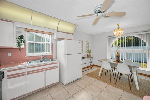 Casa en venta en New Port Richey, Florida, 2 dormitorios, 143.16 m2 № 2106748 - foto 17