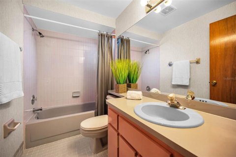 Casa en venta en New Port Richey, Florida, 2 dormitorios, 143.16 m2 № 2106748 - foto 29