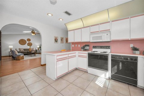 Casa en venta en New Port Richey, Florida, 2 dormitorios, 143.16 m2 № 2106748 - foto 15