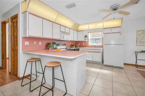 Casa en venta en New Port Richey, Florida, 2 dormitorios, 143.16 m2 № 2106748 - foto 13