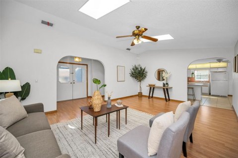 Casa en venta en New Port Richey, Florida, 2 dormitorios, 143.16 m2 № 2106748 - foto 12